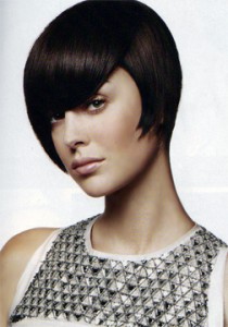 Even if you have wavy frizzier hair you can still achieve this short hairsyle with a hot plate hair straightener.