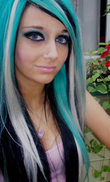 black and light blue hair. 2 Responses to “05-lue-hair”