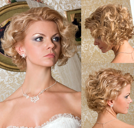 Beautiful short wedding hair with bouncy curls