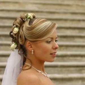 wedding-hair-with-veil-