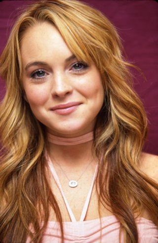 brown red hair lindsay lohan. lindsay-lohan-natural-red-hair