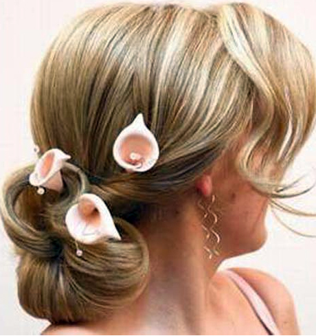 Tulips in Wedding Updo Posted under Blonde HairUpdo Hairstyle