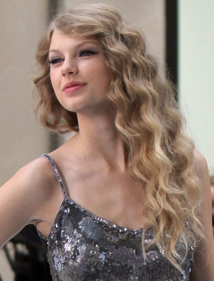 Taylor Swift Natural Hair, Long Hairstyle 2011, Hairstyle 2011, New Long Hairstyle 2011, Celebrity Long Hairstyles 2058