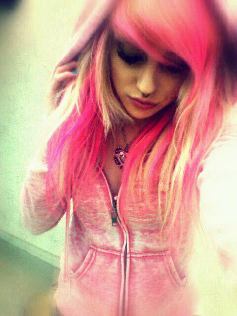 scene girl with pink hair